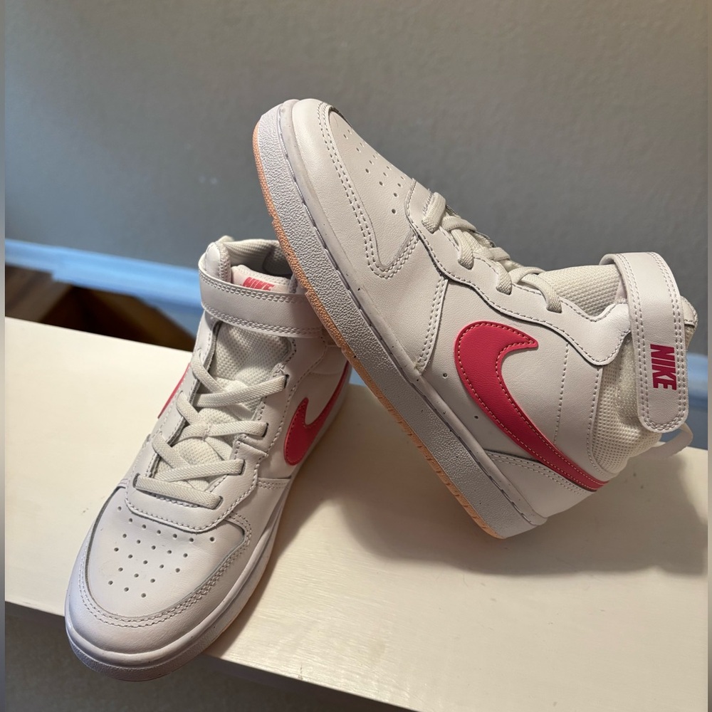 GIRLS LITTLE KID COURT BOROUGH 2 MID TOP SNEAKER